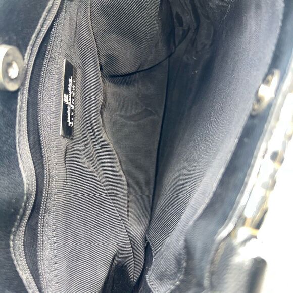 Givenchy Vintage Woven Signature with Acrylic Handles - Picture 14 of 16